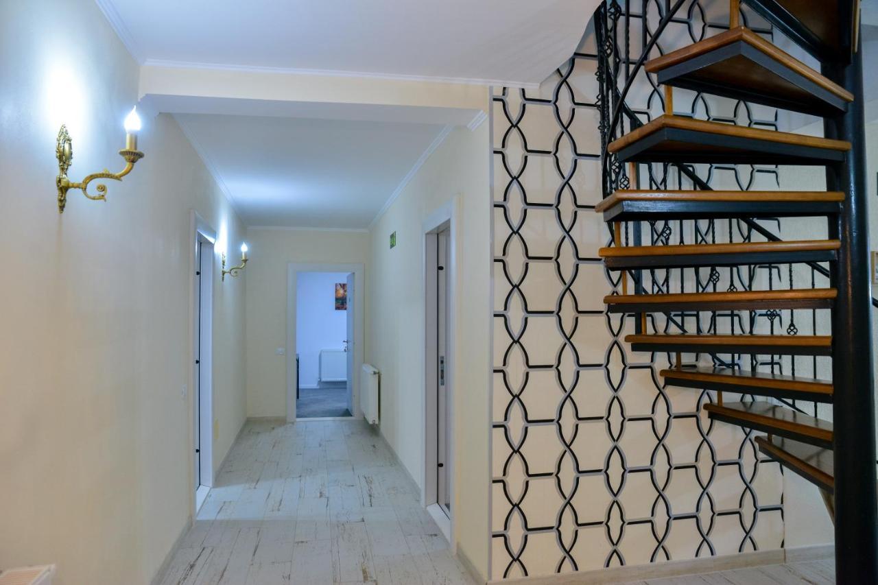 Vila Casa Avram Râmnicu Vâlcea Exteriér fotografie